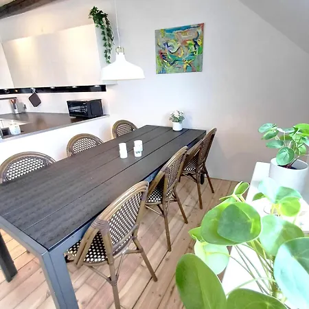 Apartment Bright With Balcony Randers